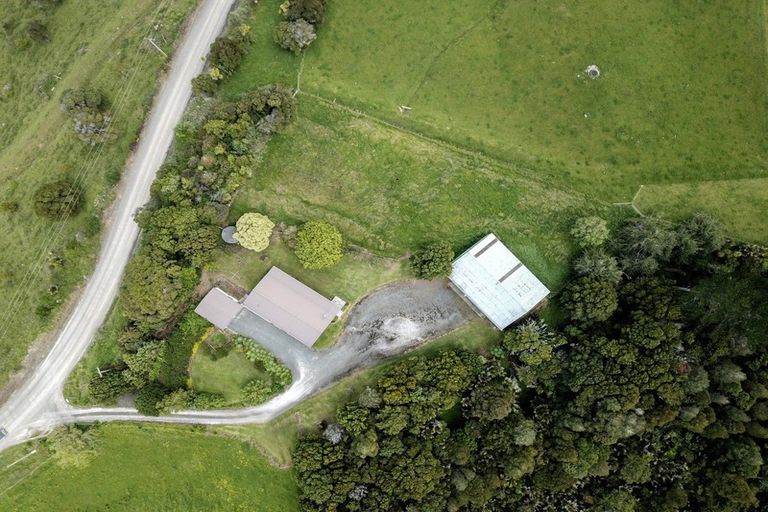 Photo of property in 132 Poyner Road, Ararua, Matakohe, 0594