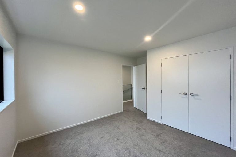 Photo of property in 8 Elegant Lane, Ranui, Auckland, 0612
