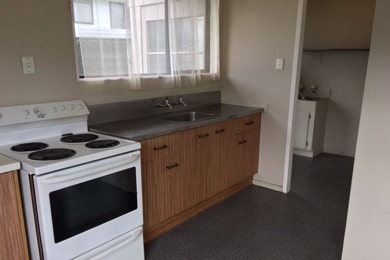 Photo of property in 2/59 Redcrest Avenue, Red Hill, Papakura, 2110