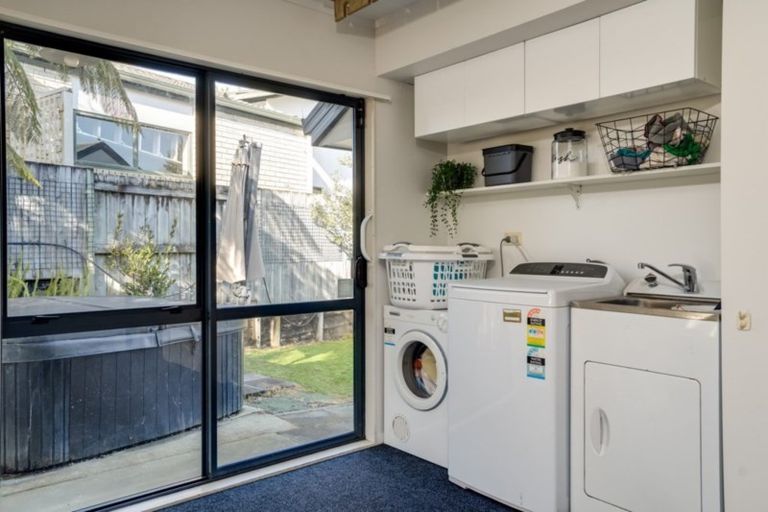 Photo of property in 15 Rothesay Lane, Bethlehem, Tauranga, 3110