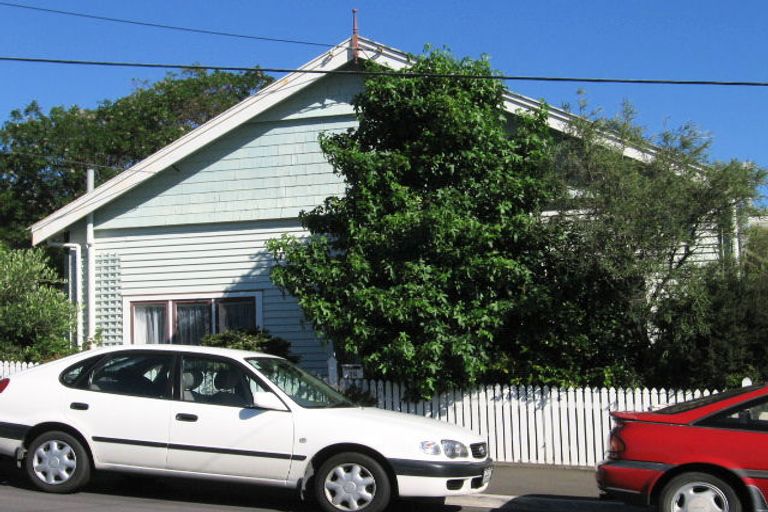 Photo of property in 90 Wilson Street, Newtown, Wellington, 6021
