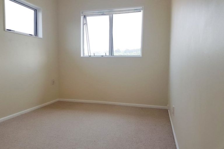 Photo of property in 20 Holyoake Crescent, Avalon, Lower Hutt, 5011