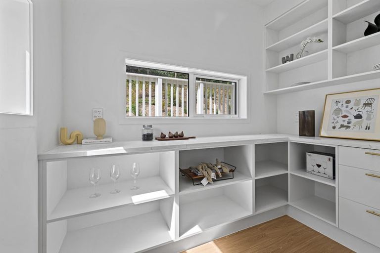 Photo of property in 38 Awanui Road, Red Beach, 0932