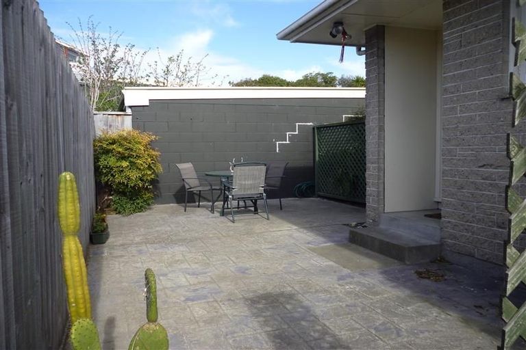 Photo of property in 2/44 Lochee Road, Upper Riccarton, Christchurch, 8041