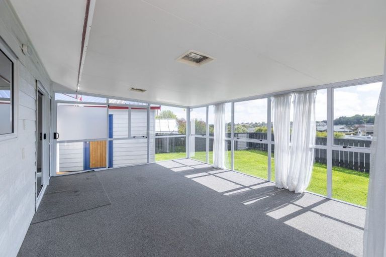 Photo of property in 26 Heta Road, Highlands Park, New Plymouth, 4312