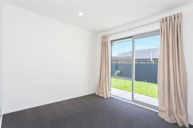 Photo of property in 12 Bamber Crescent, Halswell, Christchurch, 8025