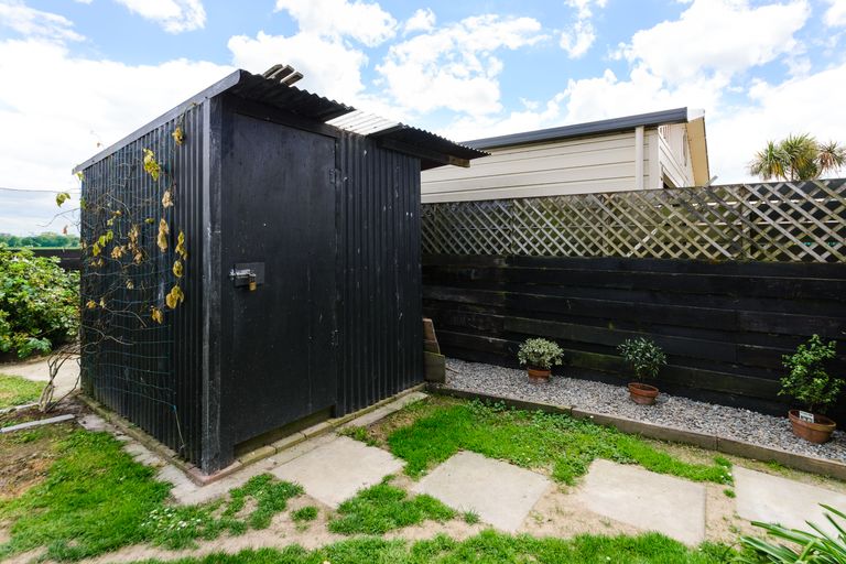 Photo of property in 15a Meadowbrook Drive, Cloverlea, Palmerston North, 4412