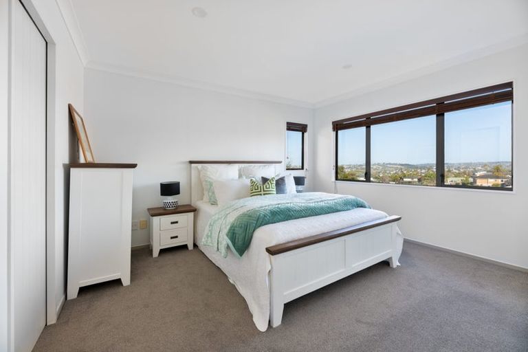 Photo of property in 230b Sturges Road, Henderson, Auckland, 0612