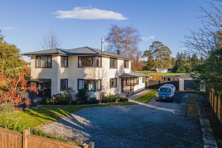 Photo of property in 128 Talbot Street, Geraldine, 7930