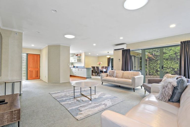 Photo of property in 44 Warwick Drive, Lynmore, Rotorua, 3010