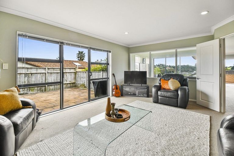 Photo of property in 5 Beirut Court, The Gardens, Auckland, 2105