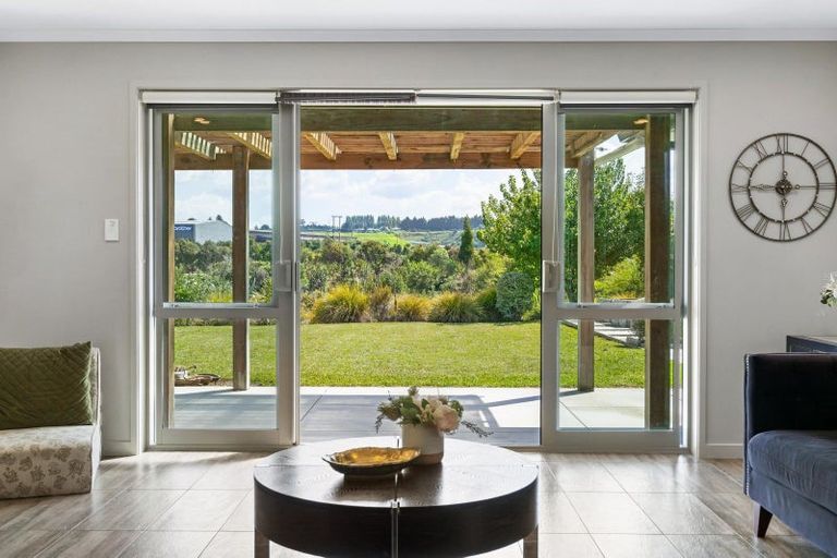 Photo of property in 42 Double Bay Road, Pyes Pa, Tauranga, 3112