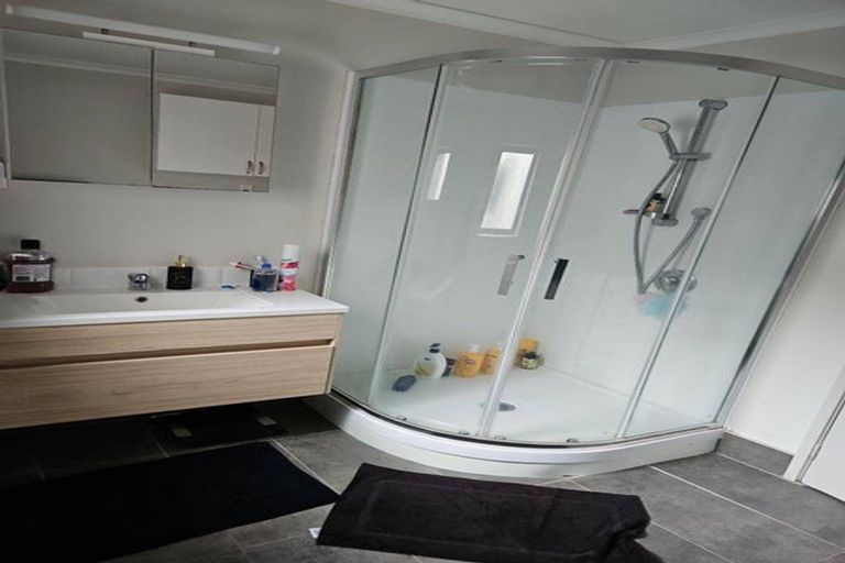 Photo of property in 2/14 Hardley Street, Whitiora, Hamilton, 3200