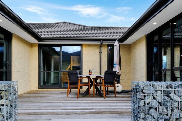 Photo of property in 30 Lochiel Drive, Hanmer Springs, 7334