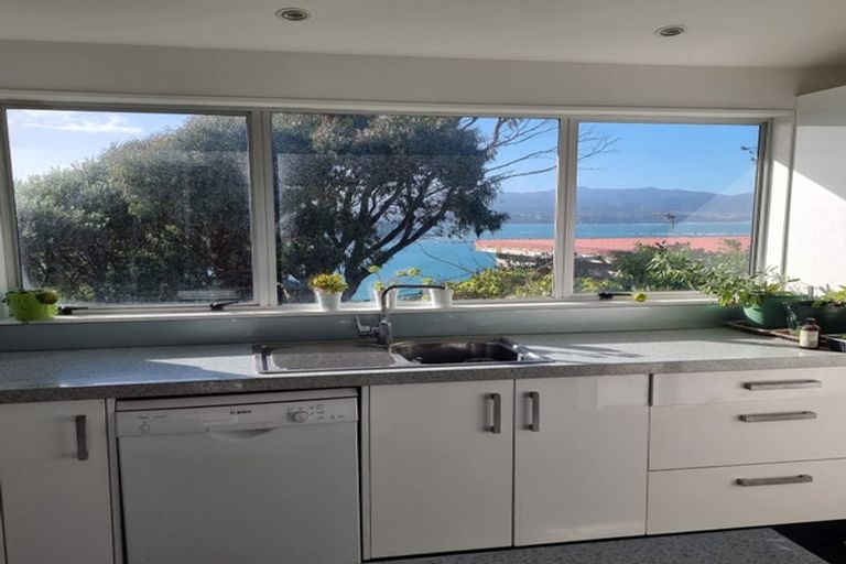 Photo of property in 105 View Road, Houghton Bay, Wellington, 6023