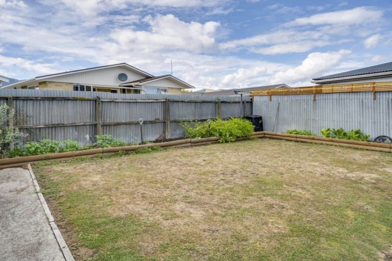 Photo of property in 7b Tennyson Crescent, Stoke, Nelson, 7011