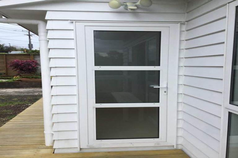 Photo of property in 1/30 Salisbury Road, Birkdale, Auckland, 0626