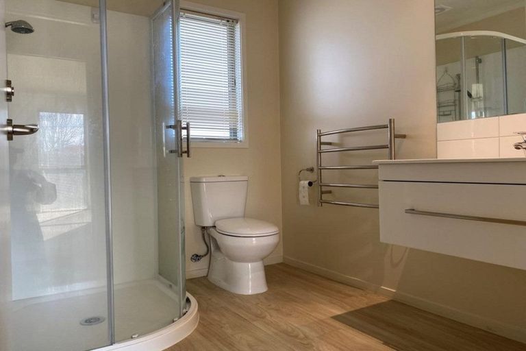 Photo of property in 82 North Avon Road, Richmond, Christchurch, 8013