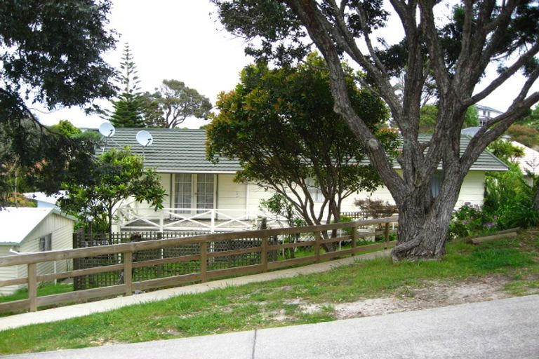 Photo of property in 36a Everard Avenue, Army Bay, Whangaparaoa, 0930