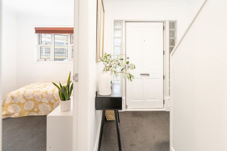 Photo of property in 7 Murphy Street, Thorndon, Wellington, 6011