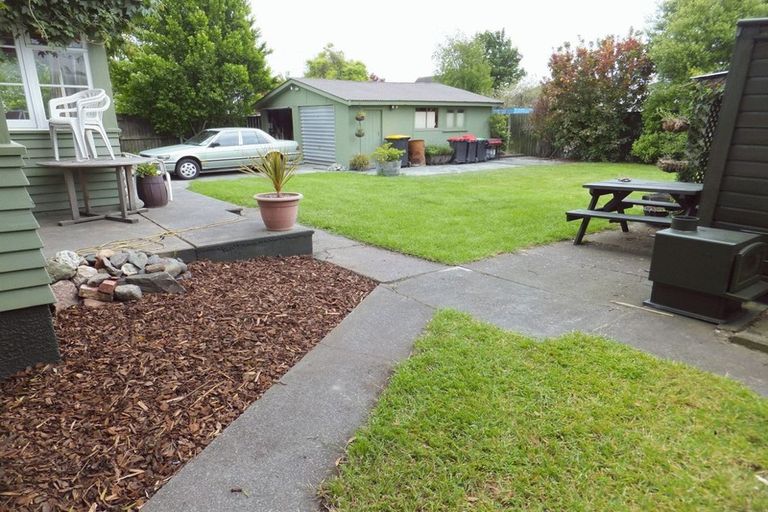 Photo of property in 13 Hartnell Place, Avonside, Christchurch, 8061