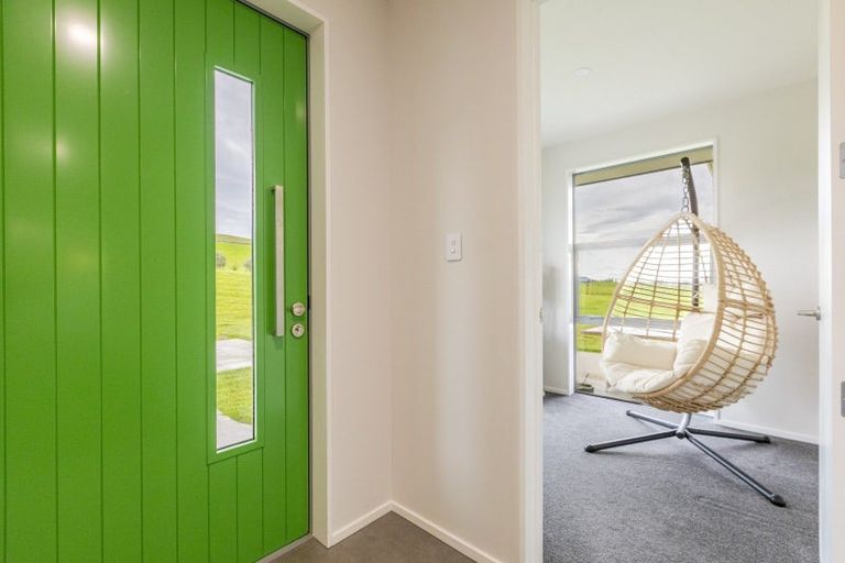 Photo of property in 52 Highlands Drive, Waipawa, 4210