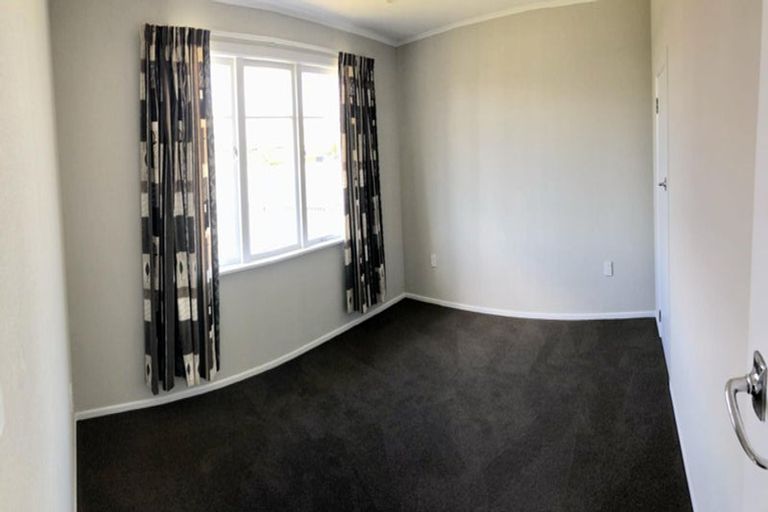Photo of property in 35 Kettle Avenue, Awapuni, Palmerston North, 4412