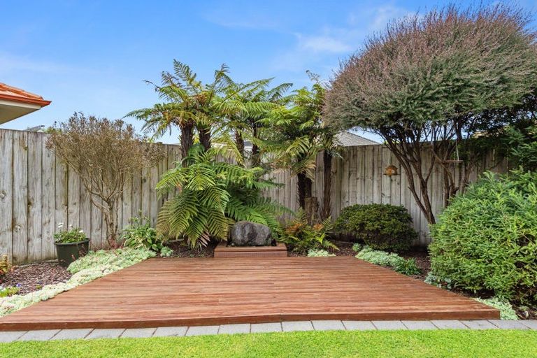 Photo of property in 12 Buckingham Place, Rototuna North, Hamilton, 3210