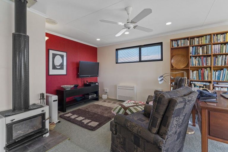 Photo of property in 5 Moana Street, Otaki Beach, Otaki, 5512