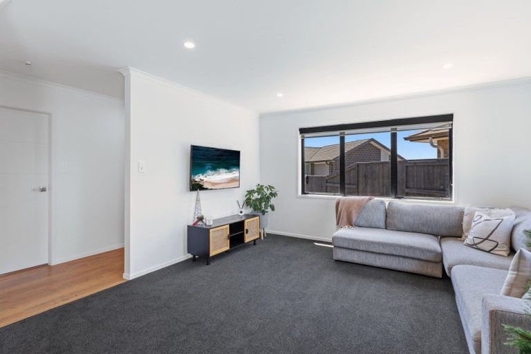 Photo of property in 51 Kotiate Street, Papamoa, 3118