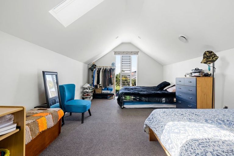 Photo of property in 5 The Esplanade, Huntington, Hamilton, 3210