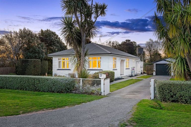 Photo of property in 27 Hastings Street, Southbridge, 7602