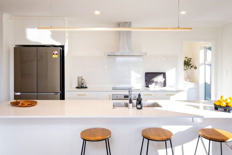 Photo of property in 76 Pelorus Avenue, Poraiti, Napier, 4112