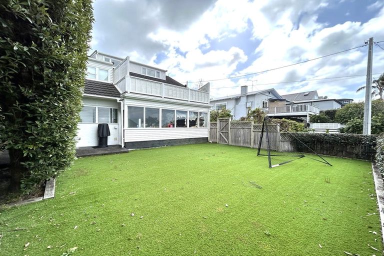 Photo of property in 132 Kohimarama Road, Kohimarama, Auckland, 1071