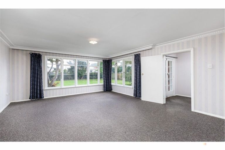 Photo of property in 39 Rhodes Street, Waimate, 7924