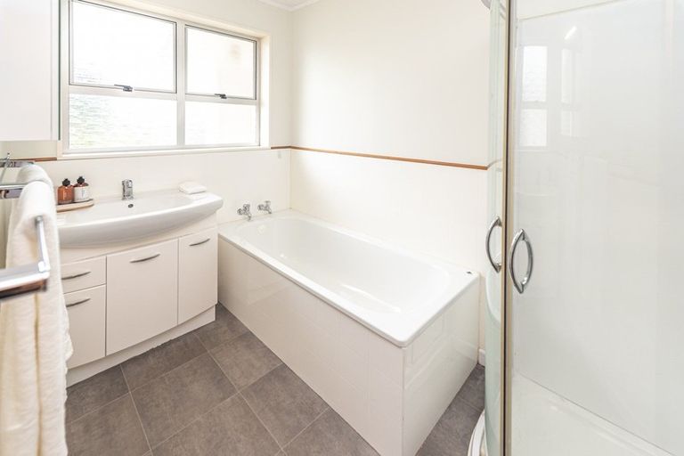 Photo of property in 43 Exeter Crescent, Springvale, Whanganui, 4501