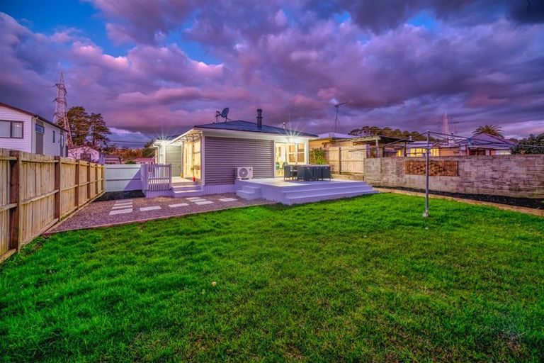 Photo of property in 145 Portage Road, New Lynn, Auckland, 0600