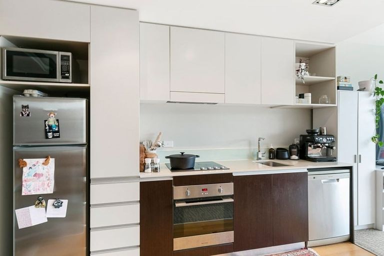 Photo of property in Masina Apartments, 111/80 Riddiford Street, Newtown, Wellington, 6021