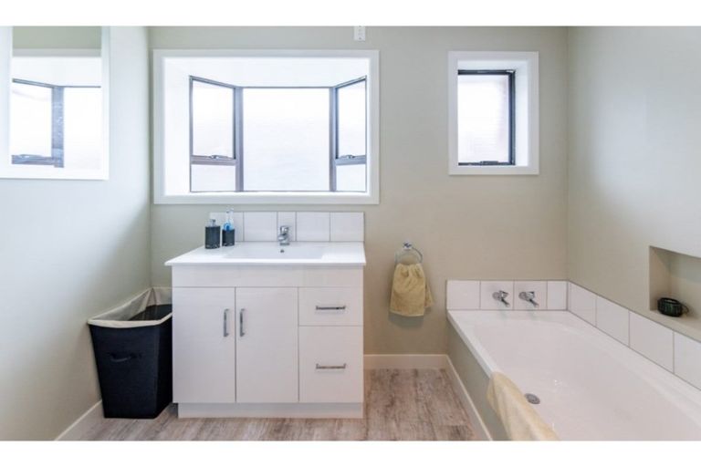 Photo of property in 417 Innes Road, Mairehau, Christchurch, 8052