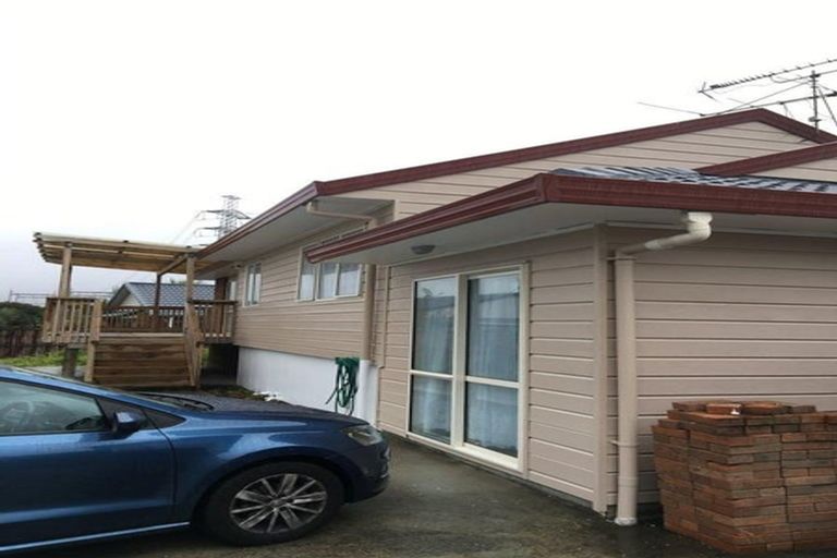 Photo of property in 2/9 Midvale Place, Burswood, Auckland, 2013