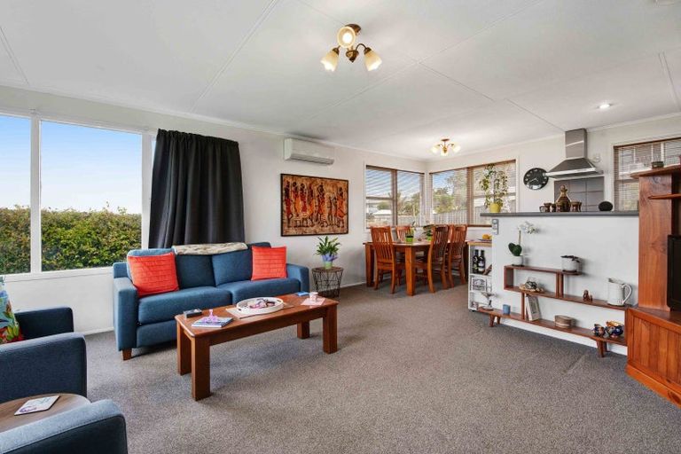 Photo of property in 211 Hibiscus Coast Highway, Red Beach, 0932