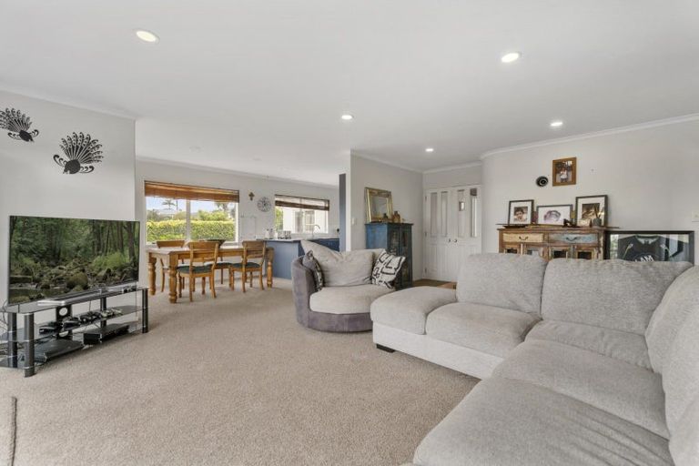 Photo of property in 22 Vanderbilt Place, Welcome Bay, Tauranga, 3112