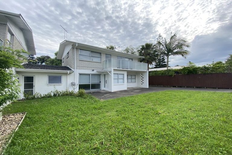 Photo of property in 1/36 Sandiacre Way, Browns Bay, Auckland, 0630