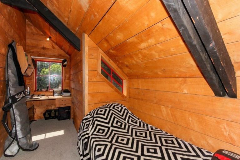 Photo of property in 22b Sequoia Grove, Merrilands, New Plymouth, 4312