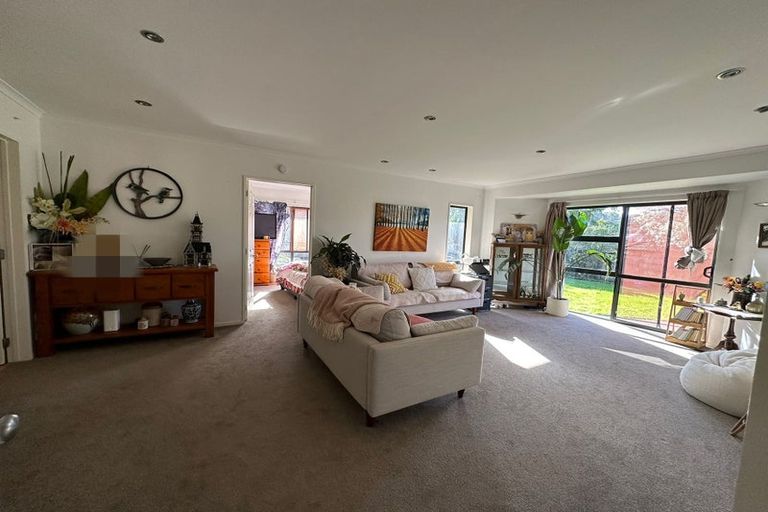 Photo of property in 2 George Deane Place, Greenhithe, Auckland, 0632