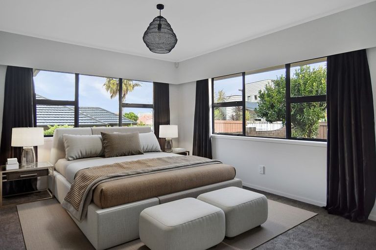 Photo of property in 1/12 Shepherds Road, Papakura, 2110