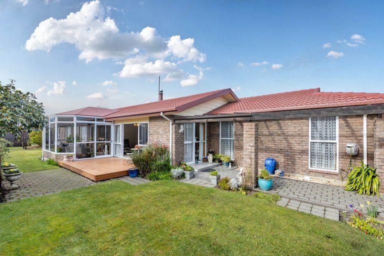 Photo of property in 16 Regent Avenue, Rangiora, 7400