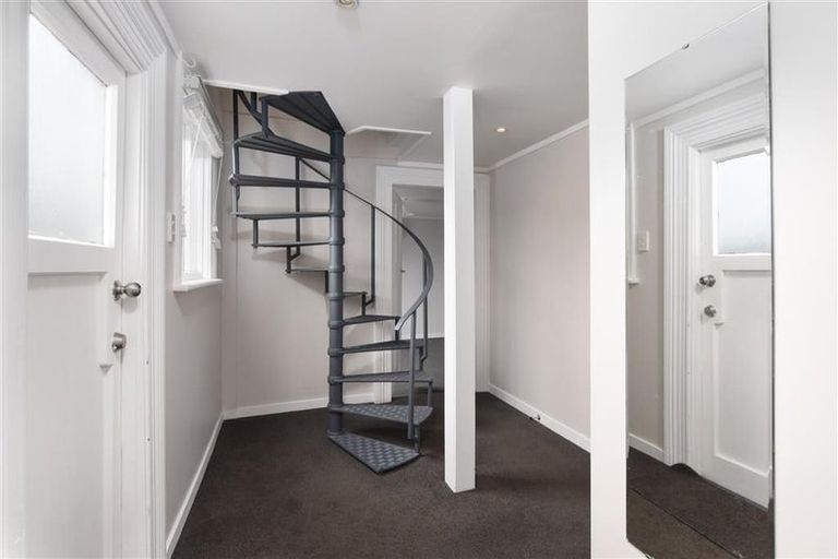 Photo of property in 18 City Road, Roslyn, Dunedin, 9010