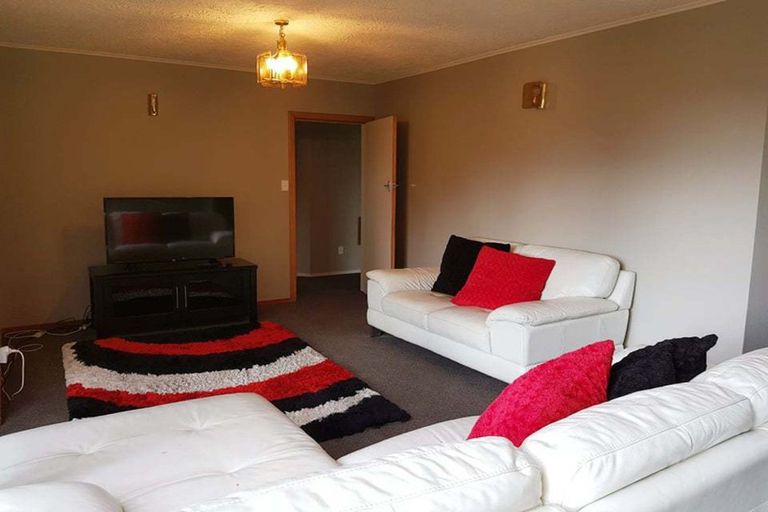 Photo of property in 33 Mackinnon Loop, Te Anau, 9600