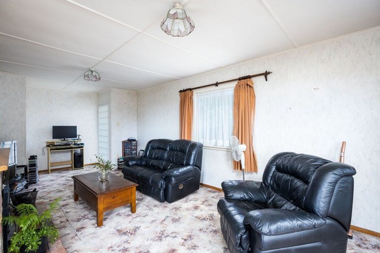 Photo of property in 86 South Road, Blagdon, New Plymouth, 4310